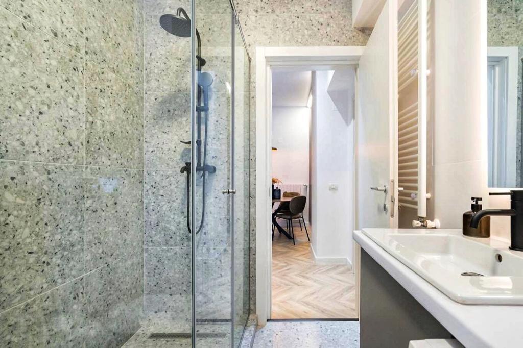 Angelo Bello Luxury Suite City Center By Sattal Bukares Bagian luar foto