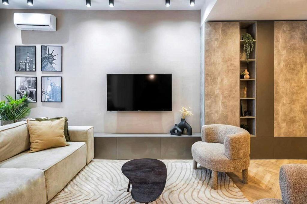 Angelo Bello Luxury Suite City Center By Sattal Bukares Bagian luar foto