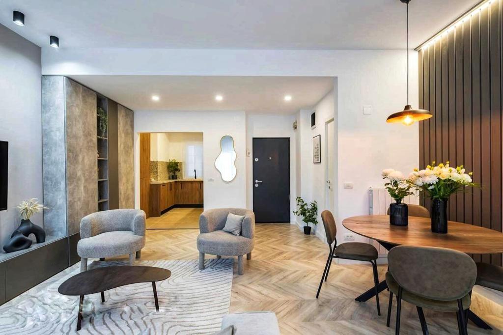 Angelo Bello Luxury Suite City Center By Sattal Bukares Bagian luar foto